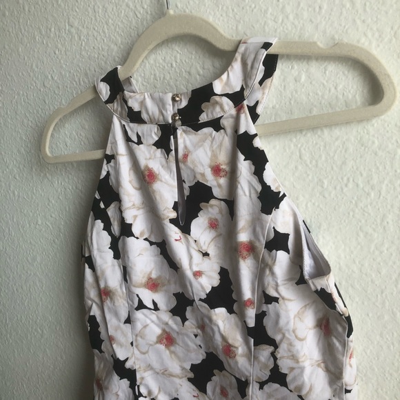WHBM structured floral halter top - Picture 7 of 9